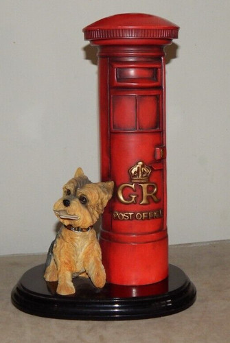 Yorkshire terrier post - terrier,
