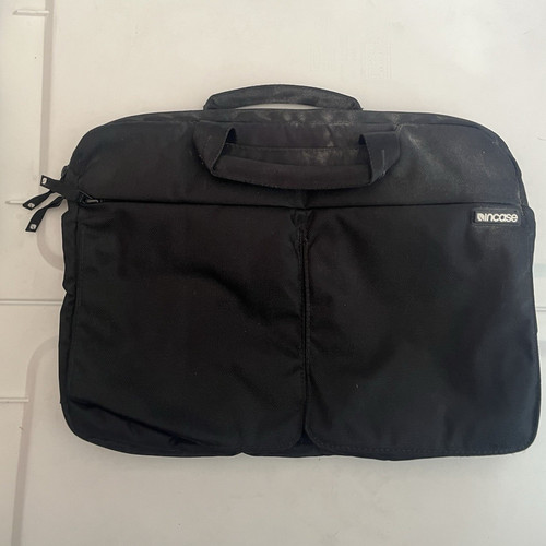 Incase black padded laptop - black,