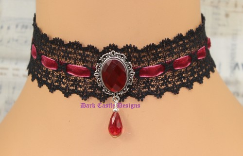 Black lace velvet necklace - lace,