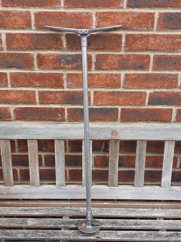 Vintage metal shooting - vintage, seat