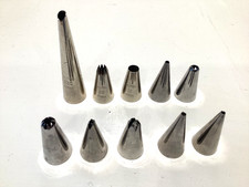 Vintage Nutbrown , Wilson Stainless Steel Supatube Piping / Icing Nozzles