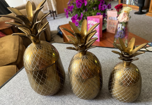 Vintage brass pineapple - brass,