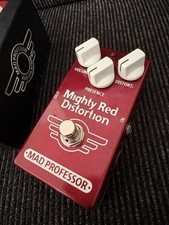 Mighty Red Distortion Mad