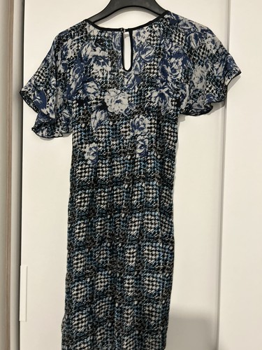 Uttam boutique silk - boutique, tea