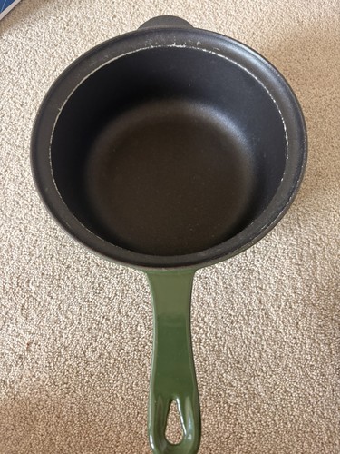 Vintage creuset 22 cast - le,