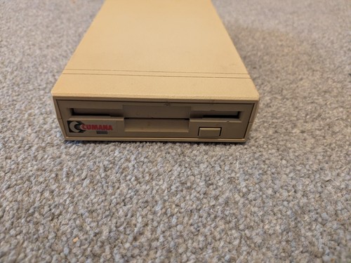 Cumana cax 354 commodore amiga - cumana,
