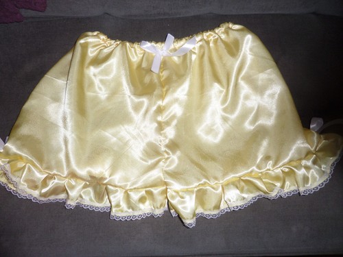 Adult baby sissy yellow satin - baby,
