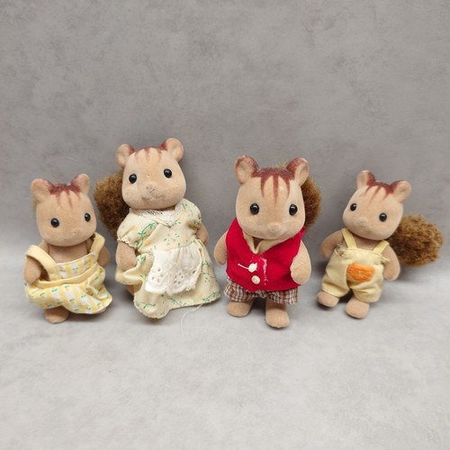 Sylvanian families walnut - families,
