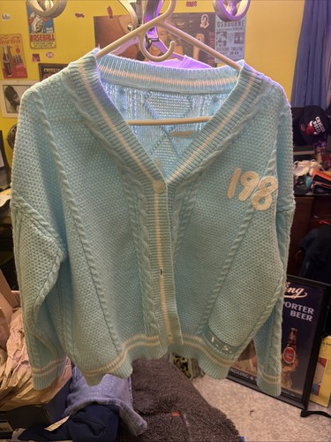 Taylor swift cardigan size - taylor, m/l
