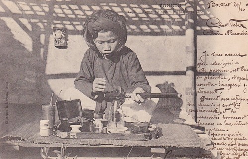 Tonkin opium smoker - opium,