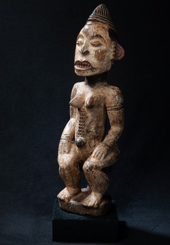Igbo seated female figure - igbo,