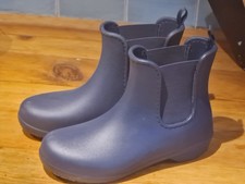 Crocs Boots Size 7  Navy  Blue