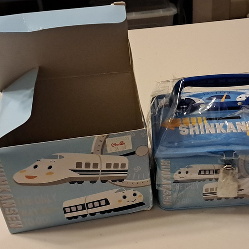 Shinkansen blue white - &,