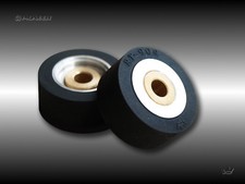 Pioneer RT-909 / 901   One pair of NEW PINCH ROLLERS  ASSEMBLY   Logo on  rear