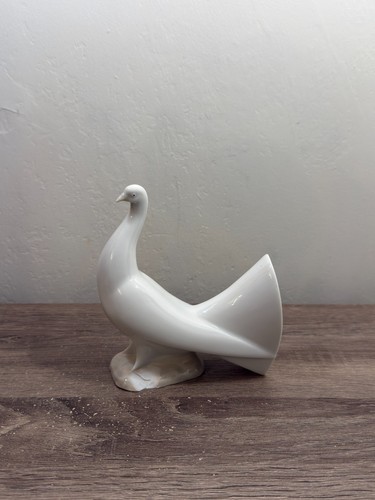 Nao lladro porcelain dove - nao,