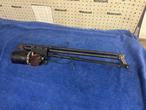 Ford cortina mk2 - wiper, motor