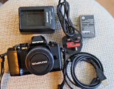 Olympus OM-D E-M10 16MP Black