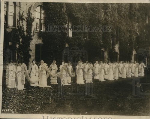 1914 press photo vassar - 1914,