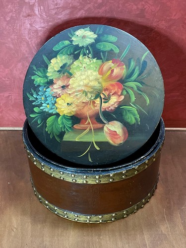 Antique vintage round box with - vintage,