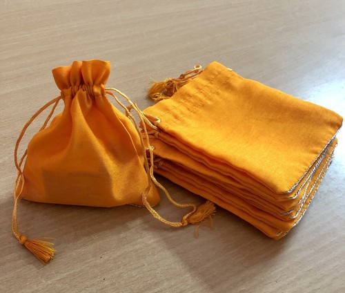 Raw silk jewelry - pc, pouch