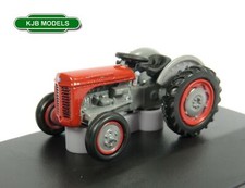 BNIB OO GAUGE OXFORD 1:76 76TEA002 RED FERGUSON TEA FARM TRACTOR 