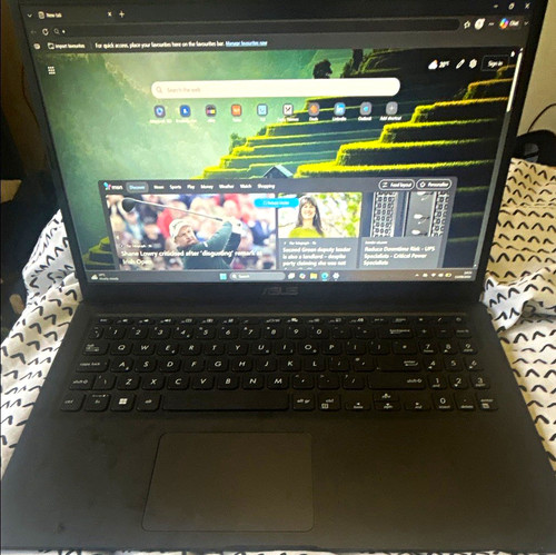 Asus vivobook 6in 1115g4 - 15.6in, i3-1115g4