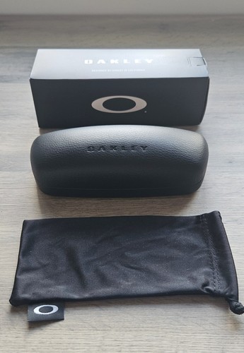 Oakley sunglasses glasses - oakley, sunglasses/glasses