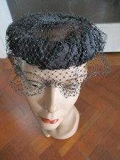 PRETTY VINTAGE 1950s HAT