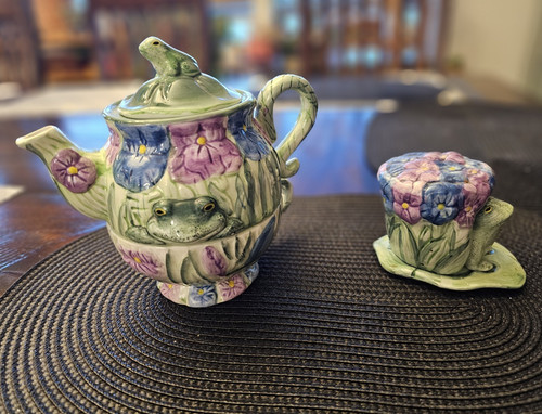Silvestri frog floral ceramic - frog,