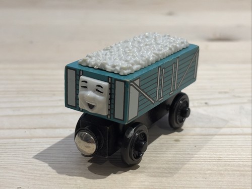 Thomas wooden railway - wooden, rickety