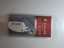 Singer Even Feed / Walking