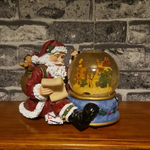Santa musical snow globe - musical,