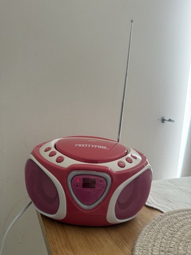 Pretty pink boombox player - cd,