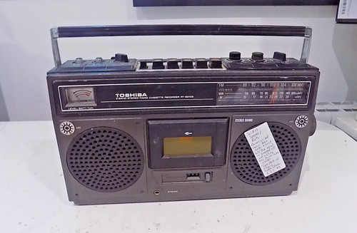 Toshiba 8210s stereo radio - toshiba, rt-8210s