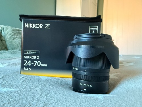 Nikon nikkor 70mm - nikkor, f4
