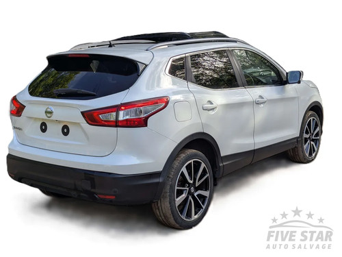 Nissan qashqai rear - rear, quarter