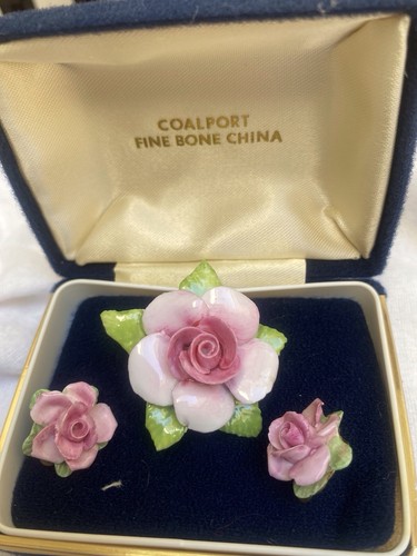 Floral china brooch clip on - floral,