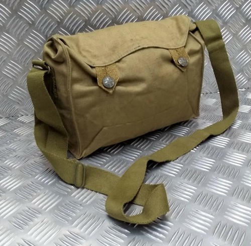 Genuine army vintage gas bag - army, /