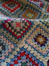 Beautiful Hand Work Crochet Granny Square Blanket Throw Twist Joins Great colour