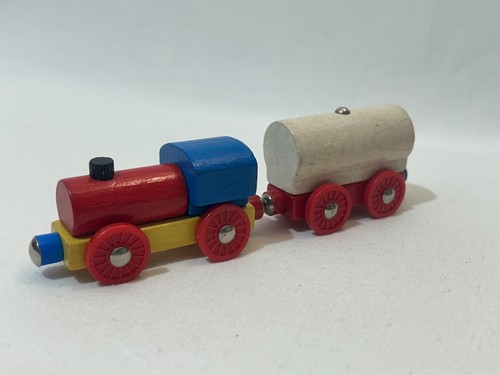 Elc steam engine and wagon - and,