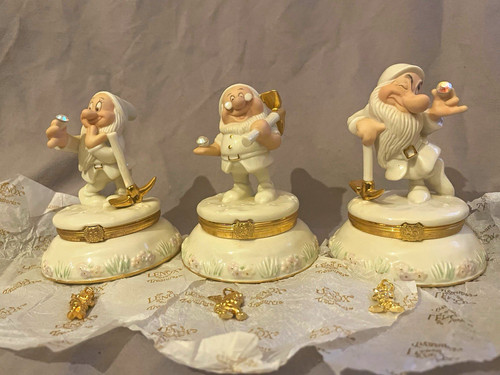 Lenox disney treasures - lenox, snow