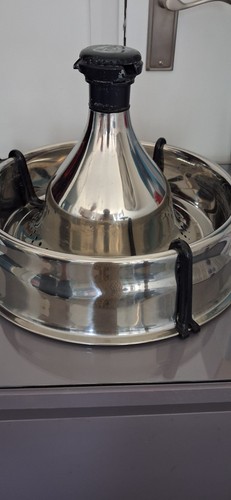 Pet water drinking fountain - drinking,