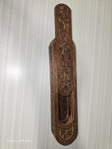 Vintage hand carved pencil - *hand,