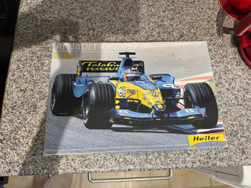 Renault 2004 18 - f1, heller