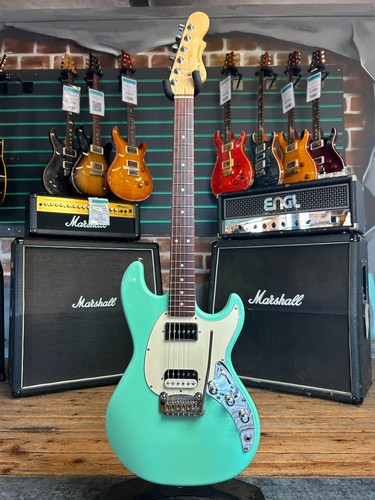 Fullerton deluxe skyhawk - g&l,