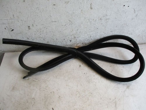 Seal body left rear - seal,