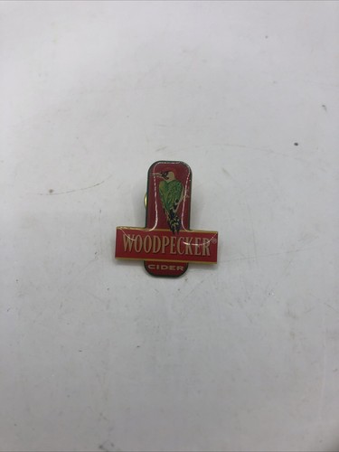 Woodpecker cider pin badge - woodpecker,