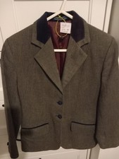 Brown Tweed Tagg Show Jacket - Velvet Collar - Childs size 12/28"