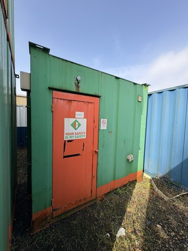 Portable toilet 1 - toilet,,