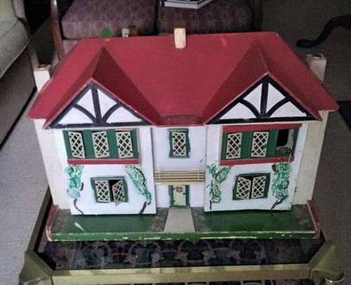 Vintage dolls house 1950s - vintage,